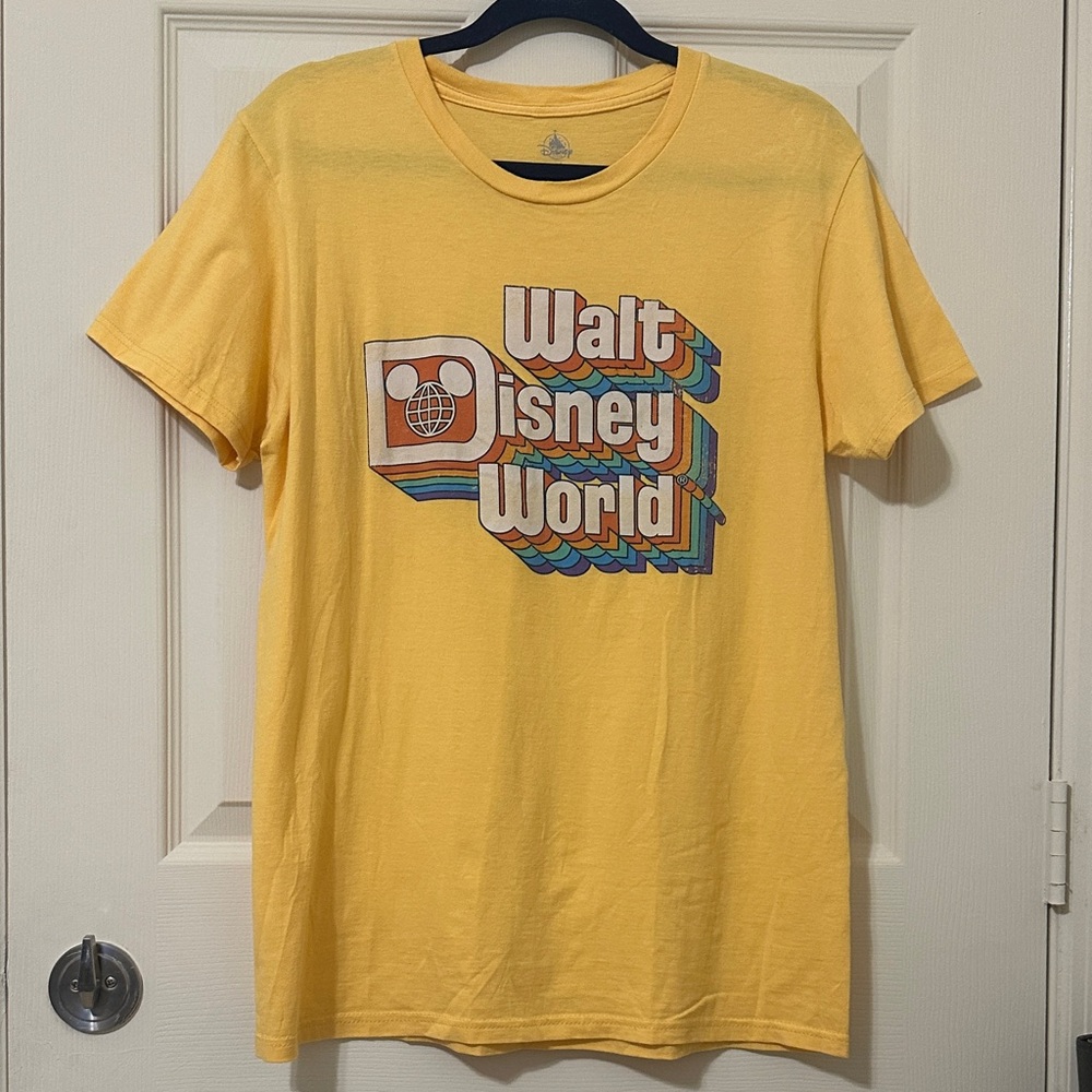 Walt Disney World Retro Yellow T-Shirt Size Unisex Medium
